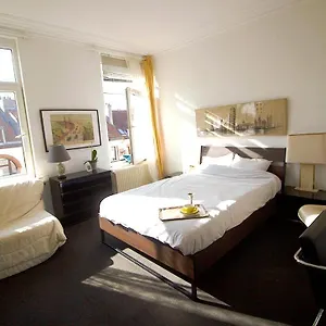 Handy Close To Zaventem Airport Bruselas